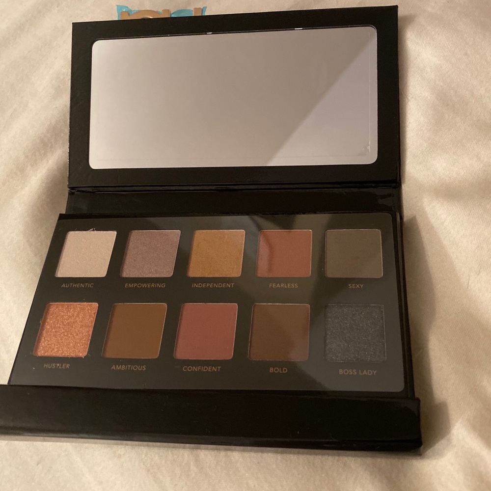 ISH Eyeshadow Palette - Smoky Colors